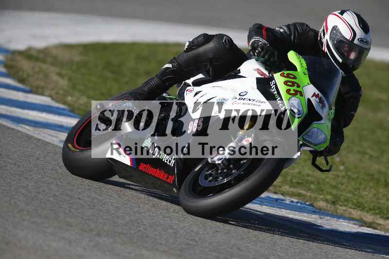 /Archiv-2024/02 29.01.-02.02.2024 Moto Center Thun Jerez/Gruppe gruen-green/965